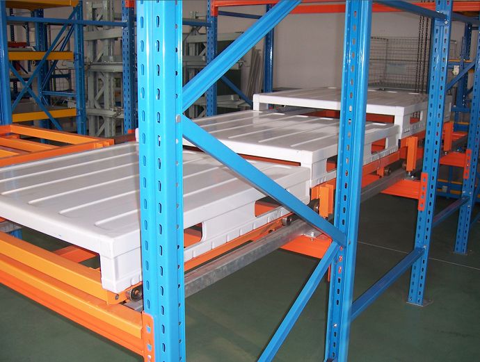 pushback pallet racking trolley view